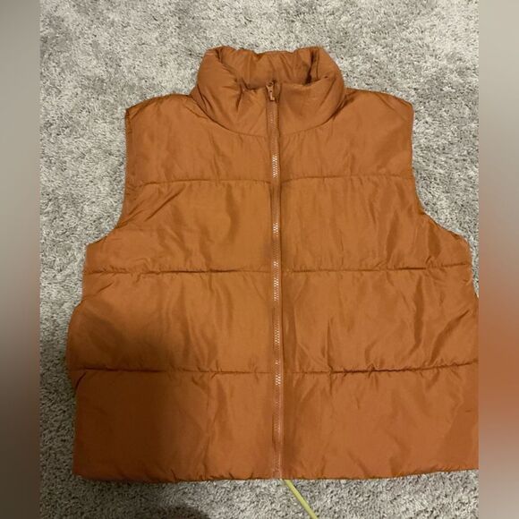 Thread & Supply Cropped Copper Puffer Vest - Picture 1 of 4